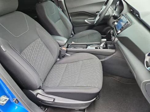 Used 2022 Nissan Kicks SV image 20