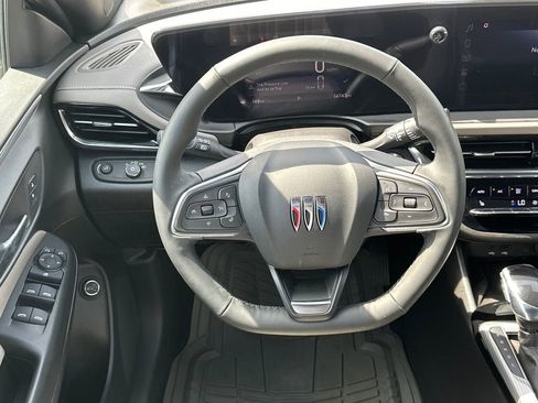 Certified 2024 Buick Envista Avenir image 25