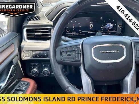 Used 2023 GMC Yukon Denali Ultimate w/ LPO, Floor Liner Package AWD/4WD image 11