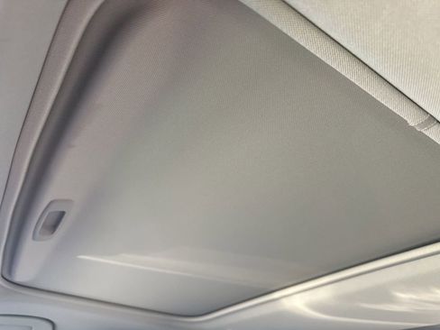 Used 2023 Toyota RAV4 Limited image 19