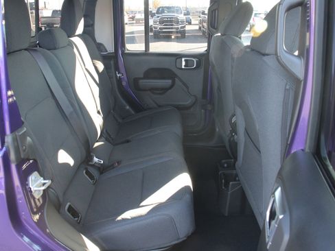 New 2026 Jeep Gladiator Sport image 25