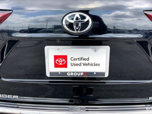 Used 2026 Toyota Highlander Platinum AWD/4WD image 10