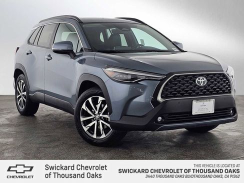 Used 2024 Toyota Corolla Cross XLE w/ Convenience Package image 1