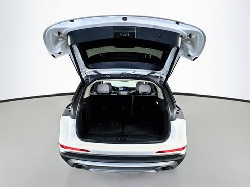 Used 2025 Lincoln Corsair FWD image 29