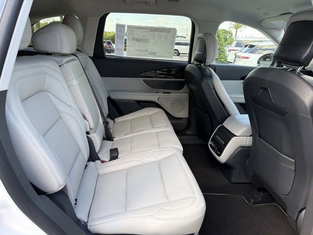 New 2026 Lincoln Nautilus Premier AWD/4WD image 22