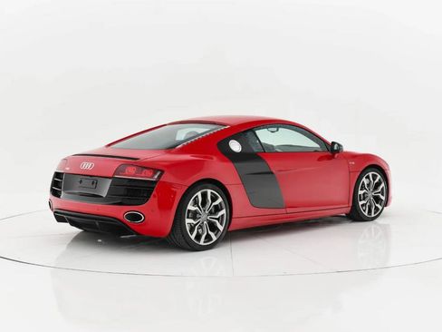 Used 2010 Audi R8 V10 image 3