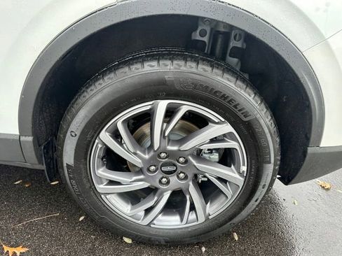 Used 2025 Lincoln Corsair AWD w/ Equipment Group 101A image 34