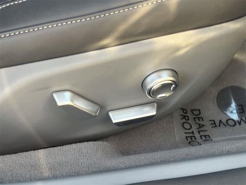 Used 2024 Lucid Air Touring image 40