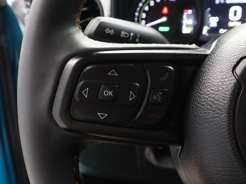 Used 2024 Jeep Wrangler Unlimited w/ Convenience Group image 27