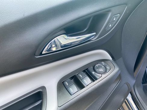 Certified 2022 Chevrolet Equinox LS AWD/4WD image 21