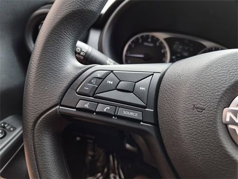 Used 2024 Nissan Kicks S image 25