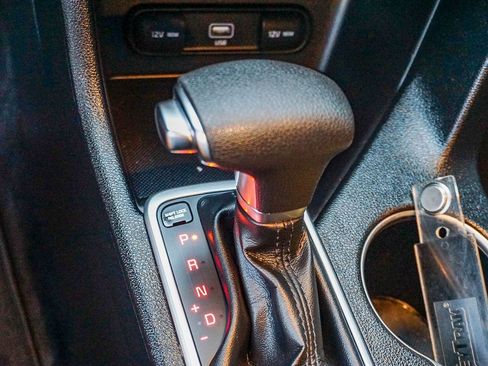 Used 2020 Kia Sportage LX image 23