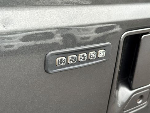 Used 2016 Ford F350 Lariat w/ Lariat Ultimate Package image 10