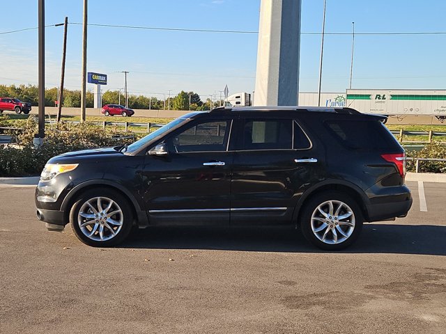 Used 2014 Ford Explorer XLT w/ Equipment Group 202A FWD image 8