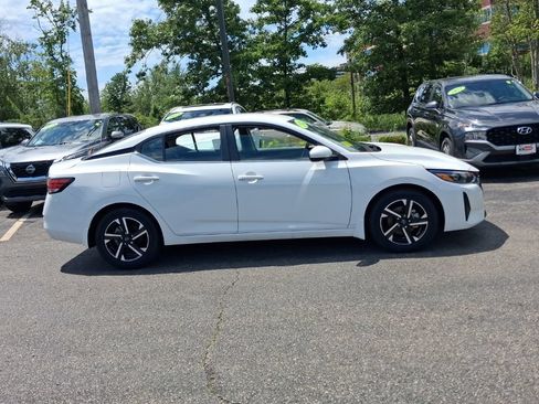 Used 2025 Nissan Sentra SV w/ All-Weather Package FWD image 7
