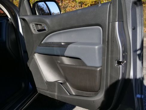 Used 2022 Chevrolet Colorado Z71 image 43