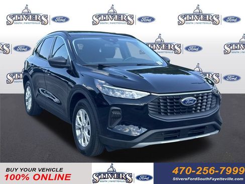 Used 2023 Ford Escape Active w/ Tech Pack #1 AWD/4WD image 1