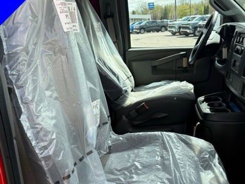 New 2026 Chevrolet Express 2500 RWD image 27