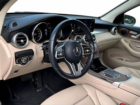 Certified 2021 Mercedes-Benz GLC 300 4MATIC image 17