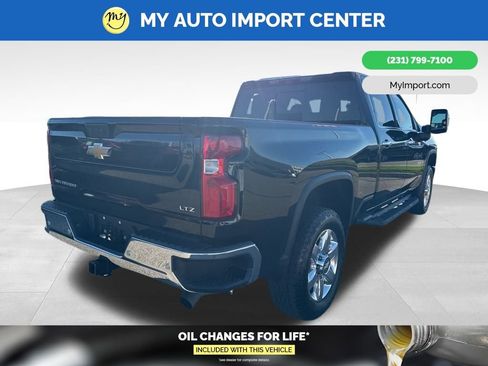 Used 2023 Chevrolet Silverado 2500 LTZ w/ LTZ Plus Package image 7