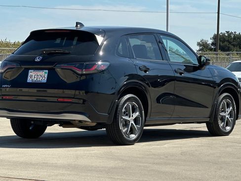 Used 2024 Honda HR-V EX-L image 3