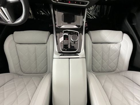 Used 2026 BMW X5 M60i w/ M Sport Professional Package image 14