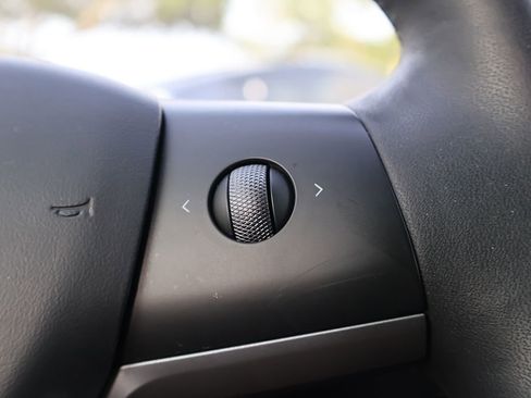 Used 2023 Tesla Model 3 Standard Range RWD image 37