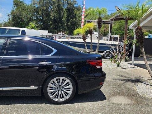 Used 2013 Lexus LS 460 w/ Comfort Pkg RWD image 11