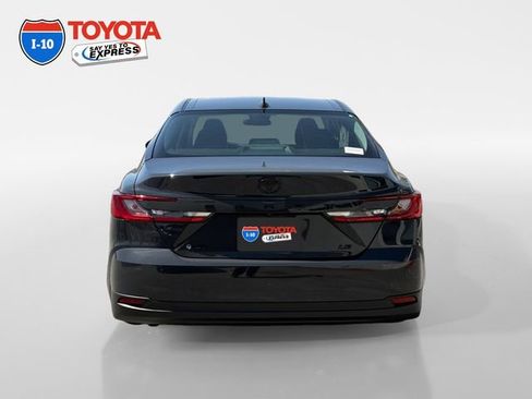 Certified 2025 Toyota Camry LE FWD image 4