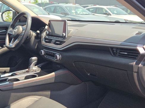 Used 2023 Nissan Altima 2.5 SR FWD image 7