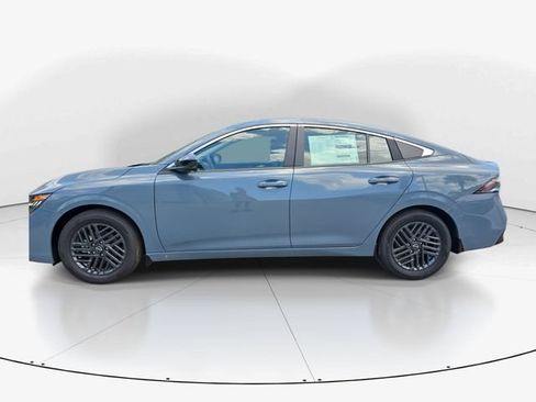 New 2026 Nissan Sentra SV w/ SV Convenience Package FWD image 5