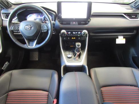 Certified 2025 Toyota RAV4 XSE AWD/4WD image 32
