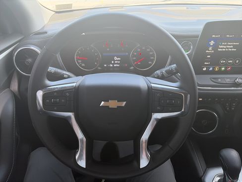 Used 2025 Chevrolet Blazer LT w/ Driver Confidence Package AWD/4WD image 17