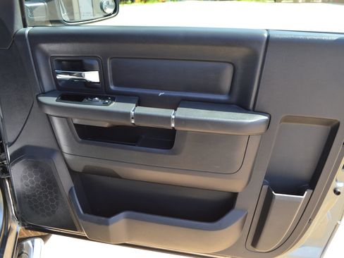 Used 2012 RAM 1500 Express AWD/4WD image 18