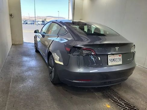 Used 2022 Tesla Model 3 Long Range AWD/4WD image 2