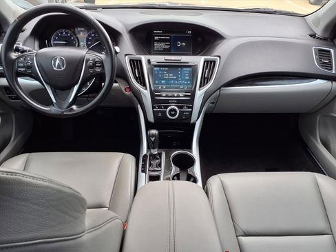 Used 2019 Acura TLX image 9