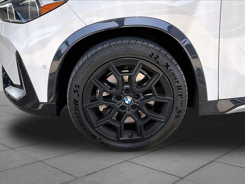 Used 2023 BMW X1 xDrive28i w/ Convenience Package AWD/4WD image 11
