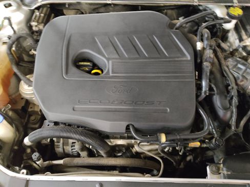 Used 2019 Ford Fusion SE FWD image 30