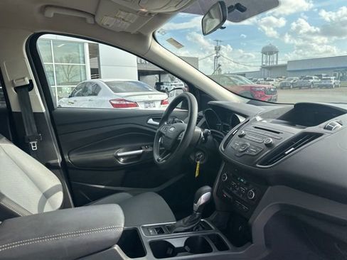 Used 2018 Ford Escape SE image 10