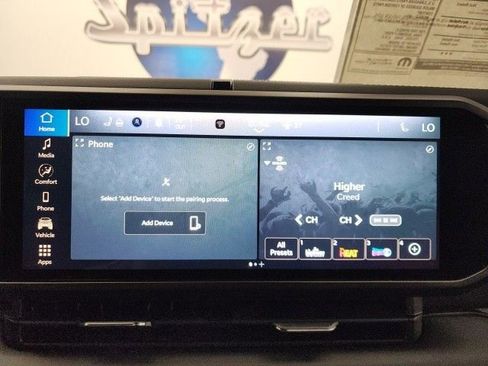 New 2024 Jeep Wrangler Unlimited Rubicon 4xe w/ Convenience Group image 19