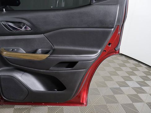 Used 2017 GMC Acadia SLE w/ Driver Alert Package I image 24