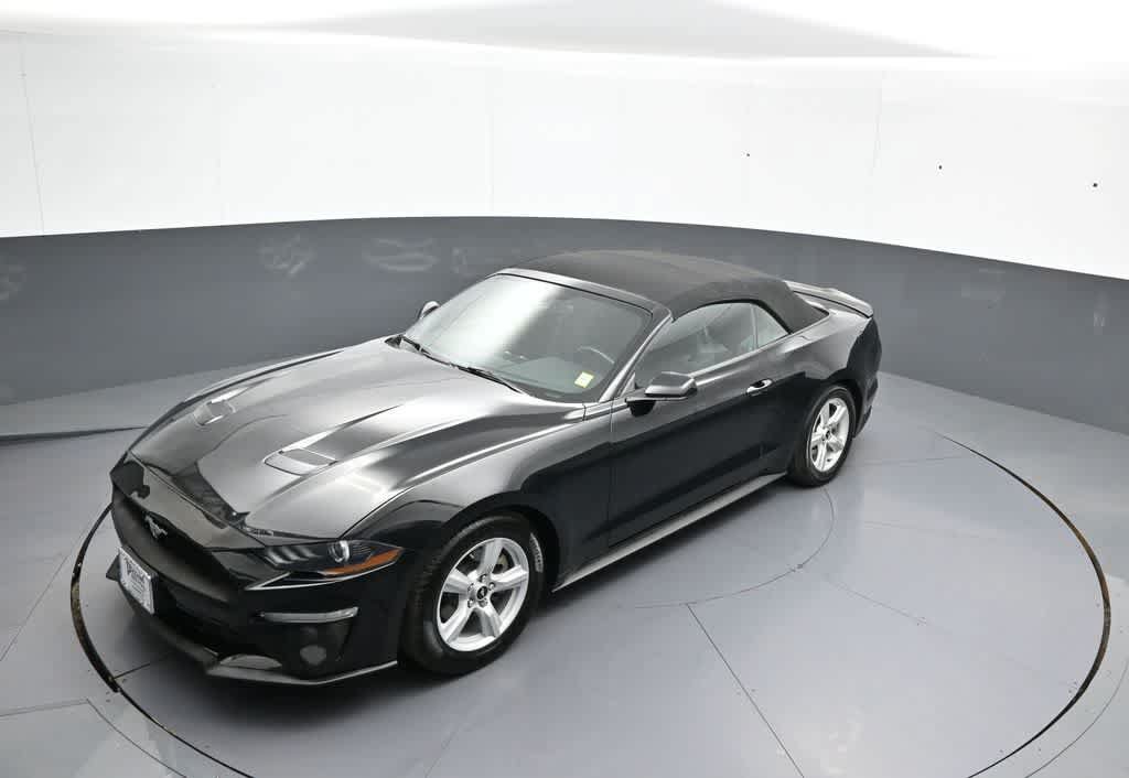 Used 2019 Ford Mustang Convertible RWD image 35