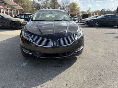 Used 2014 Lincoln MKZ image 9