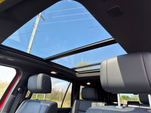 Used 2025 Toyota Sequoia Platinum image 18