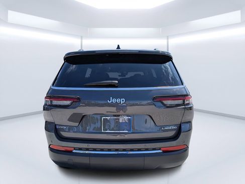 New 2026 Jeep Grand Cherokee L Laredo w/ Trailer Tow Package RWD image 4