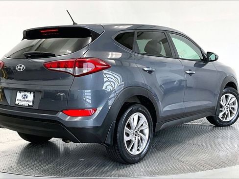 Used 2018 Hyundai Tucson SE AWD/4WD image 2