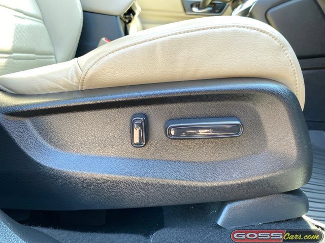 Used 2018 Honda CR-V Touring image 6