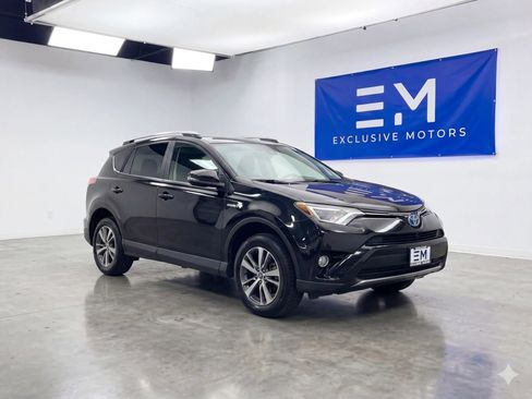 Used 2017 Toyota RAV4 Limited w/ Carpet Mat Package AWD/4WD image 1