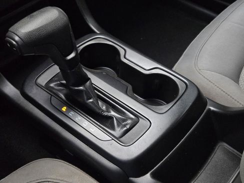 Used 2020 Chevrolet Colorado W/T w/ Custom Special Edition image 22