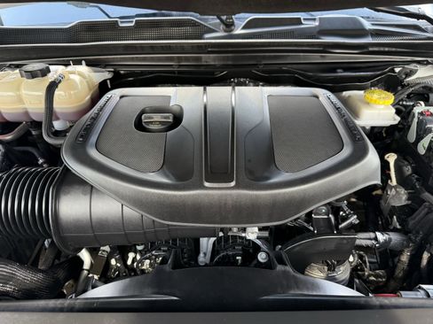 Used 2025 RAM 1500 Laramie w/ Laramie Southwest Edition image 32